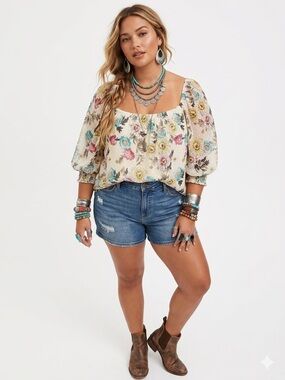 torrid 1X Bohemian Cream Floral Square-Neck Short Sleeve Blouse